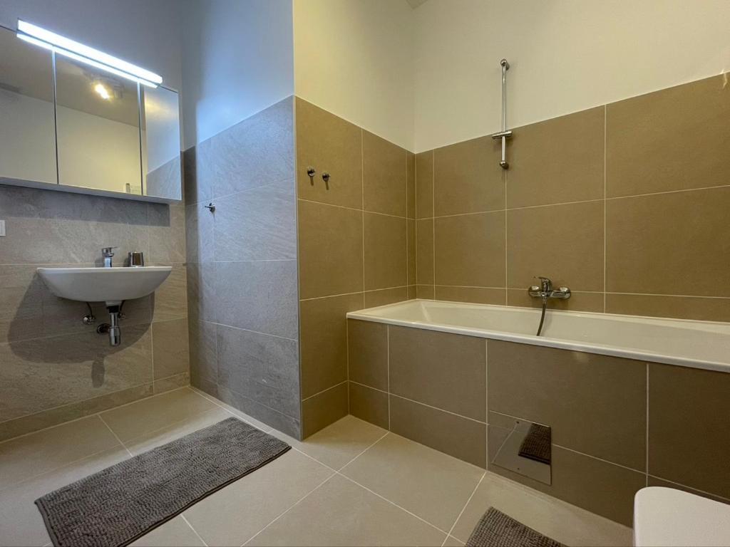Apartments 4 You Red Star 8 Vienna Exterior photo