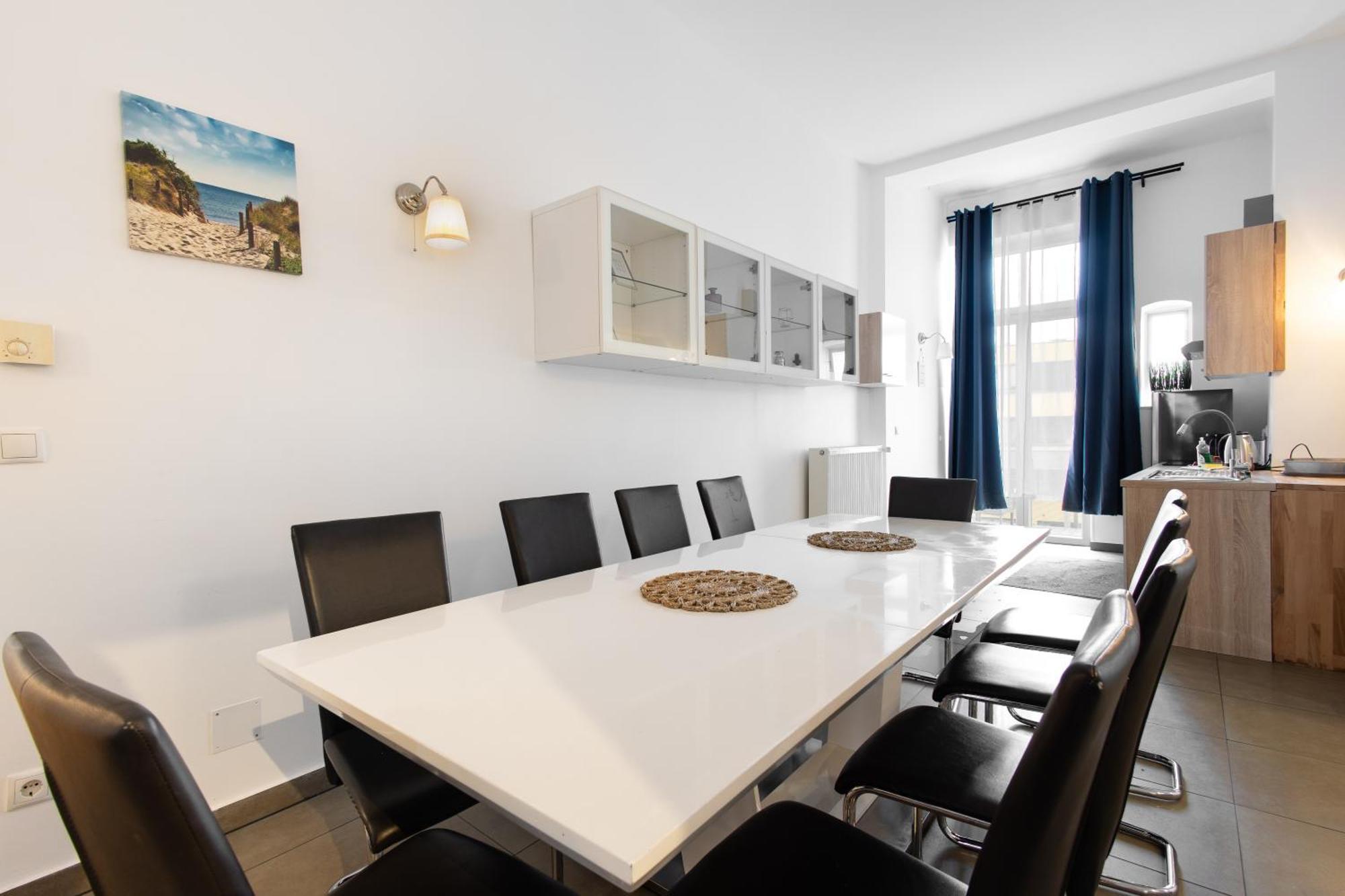 Apartments 4 You Red Star 8 Vienna Exterior photo